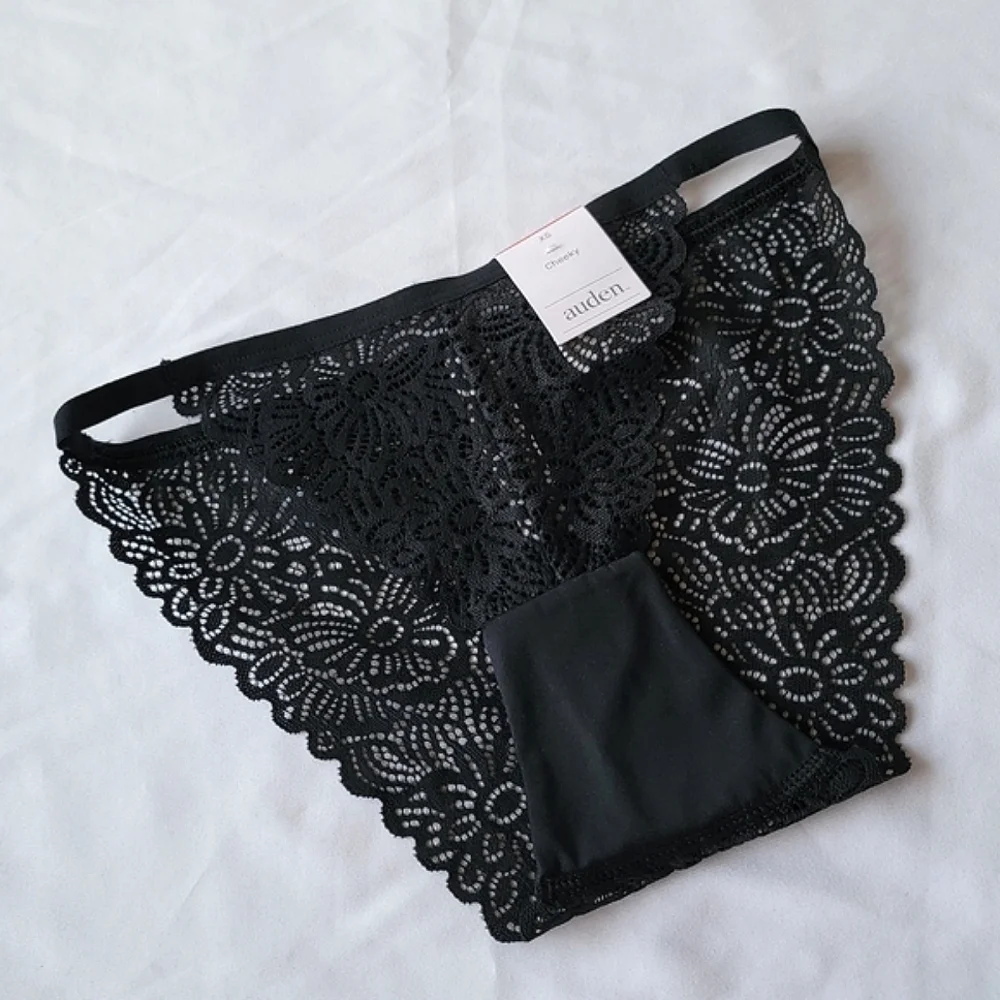 NWT Cheeky Lace String Bikini Panty | Auden